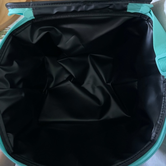 PINK Beverage Cooler - Picture 3 of 4